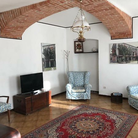 Bed & Roses “Gege” Apartment La Morra Exterior photo