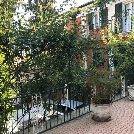 Bed & Roses “Gege” Apartment La Morra Exterior photo