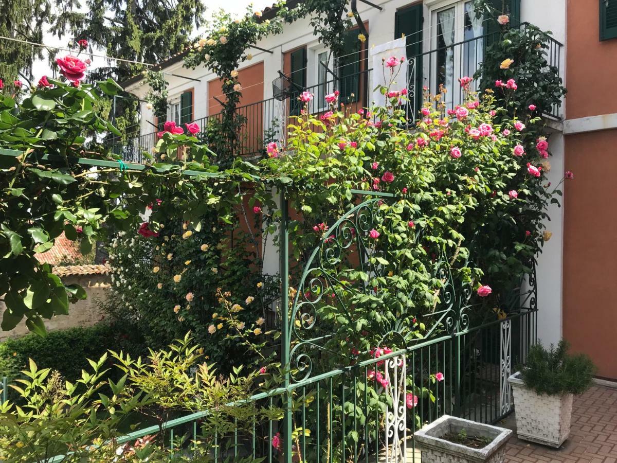 Bed & Roses “Gege” Apartment La Morra Exterior photo